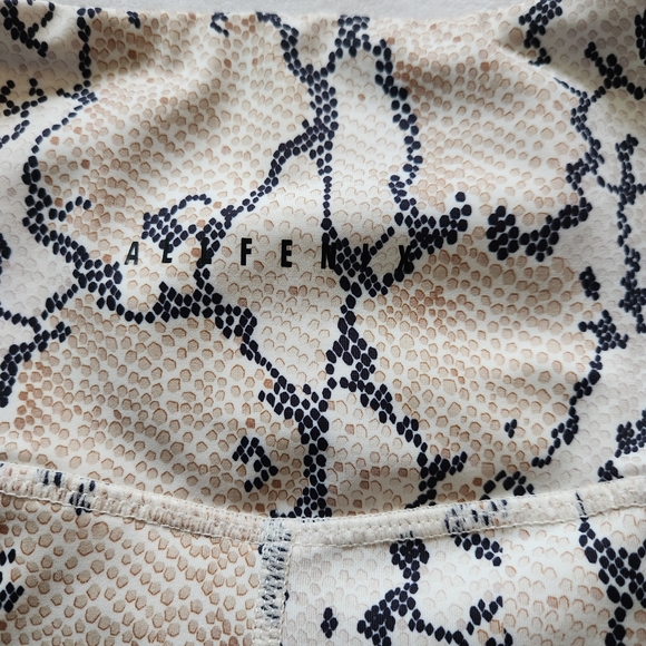 Anthropologie All Fenix Hi-Rise Python Leggings Size Small - Picture 6 of 7